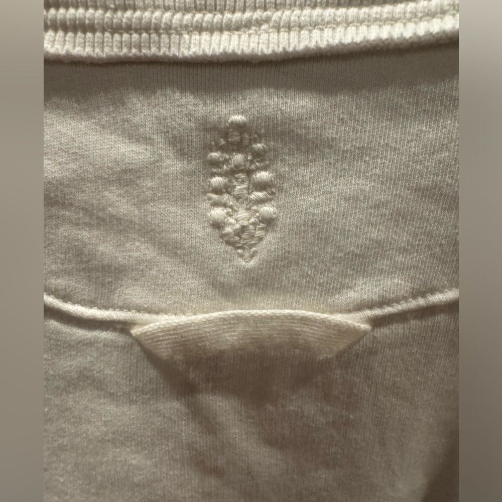 Free People Size S Love to layer in this soft cotton top classic crewneck - Picture 5 of 5